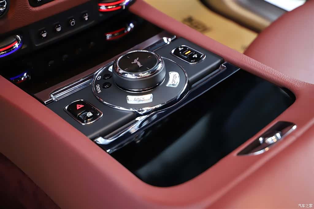 Rolls-Royce Ghost, 2015 11
