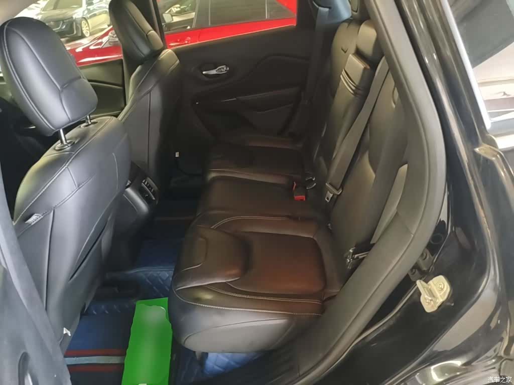 Jeep Cherokee, 2017 17