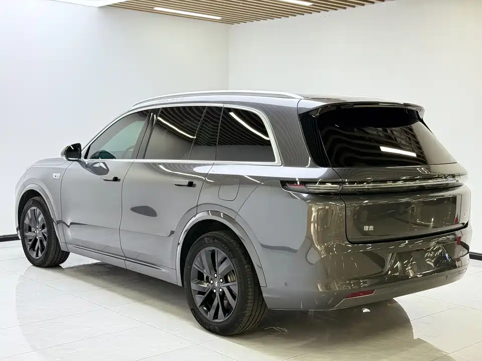 Li Auto Ideal L8