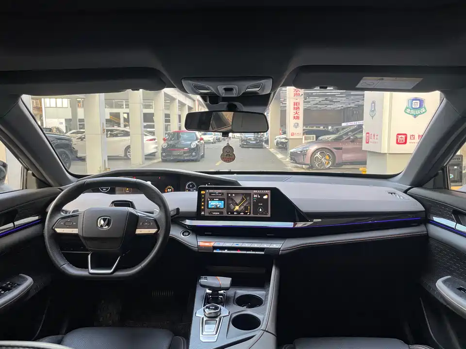 Changan UNI-V