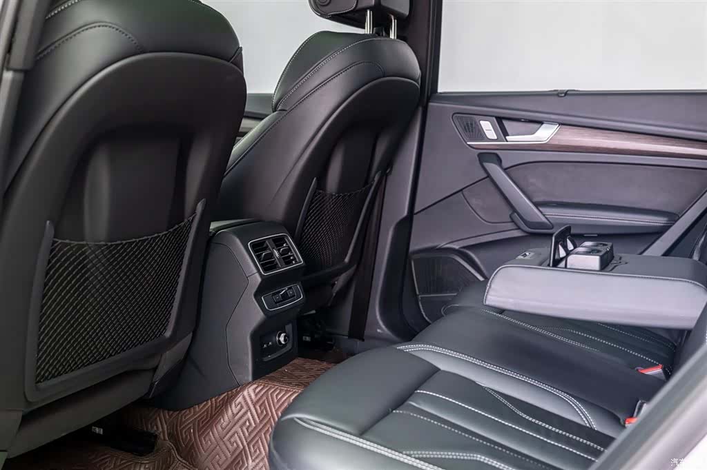 Audi Q5L, 2024 7