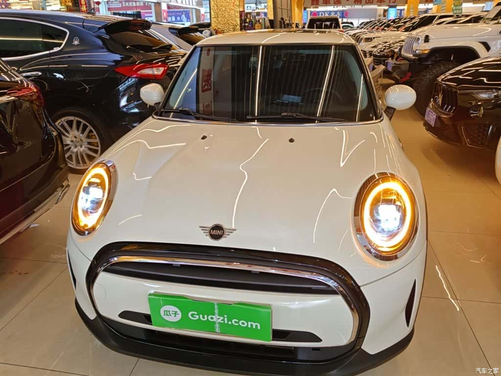 Mini ONE, 2022 3