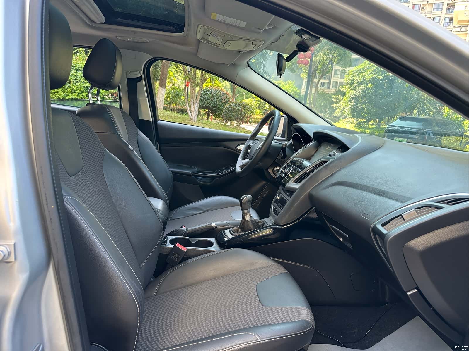 Ford Focus, 2015 11