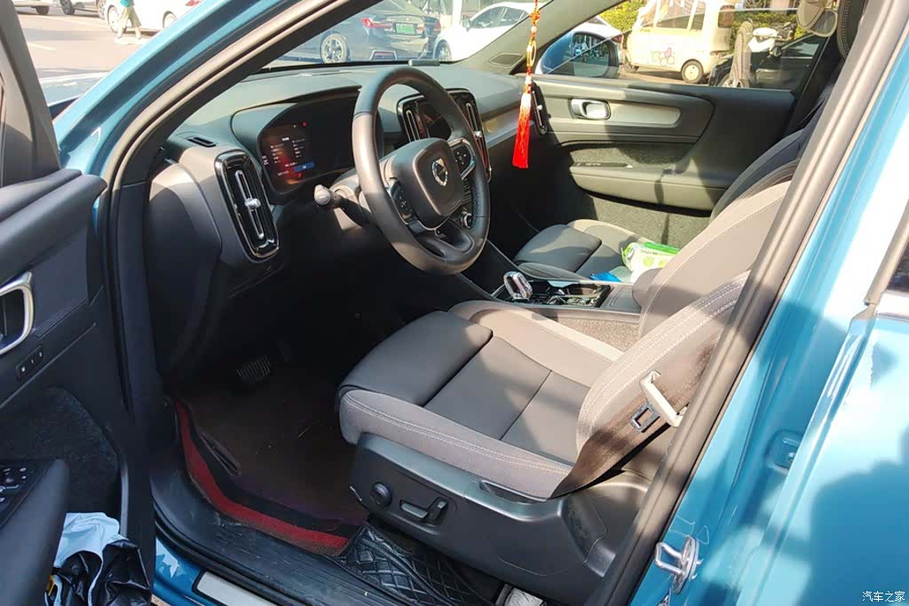 Volvo XC40, 2023 9