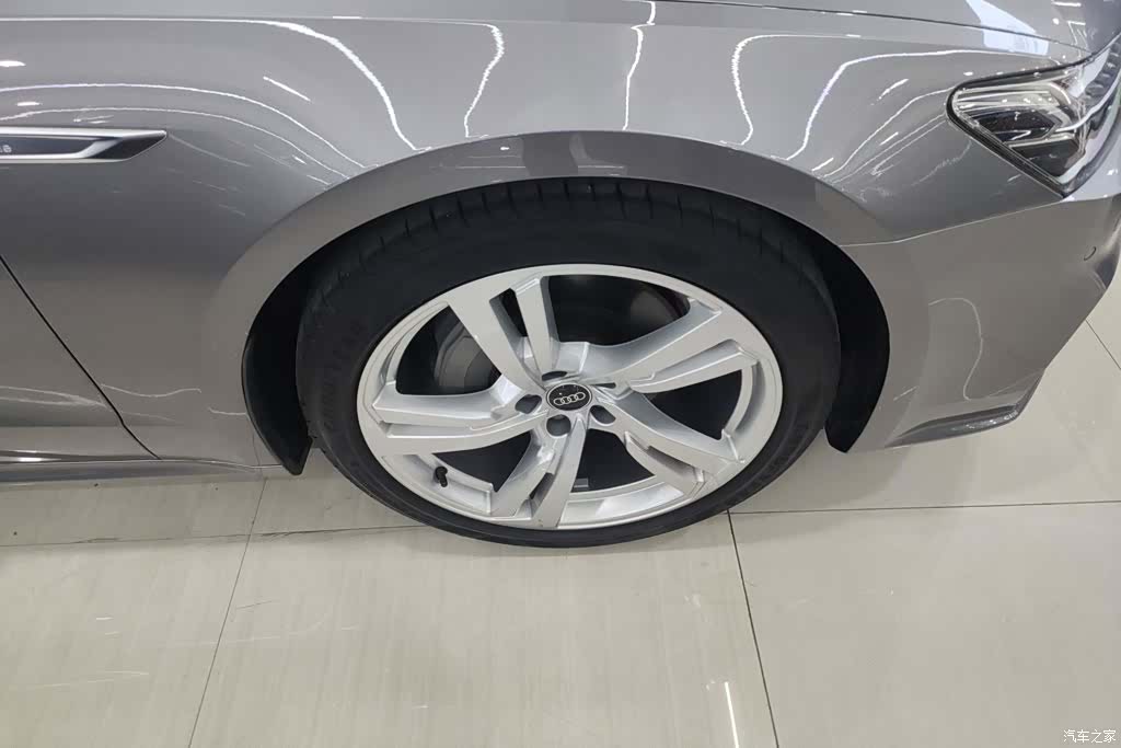 Audi A7L, 2022 6