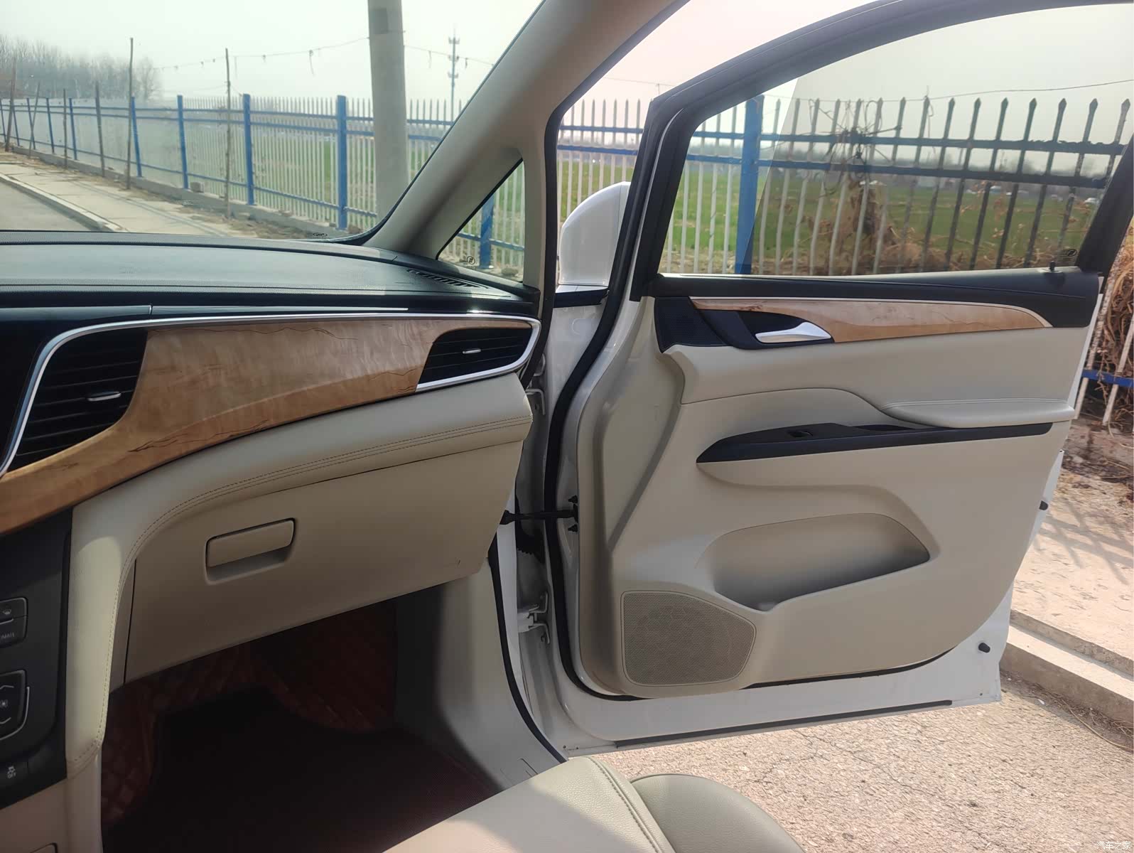 Buick GL8, 2018 12