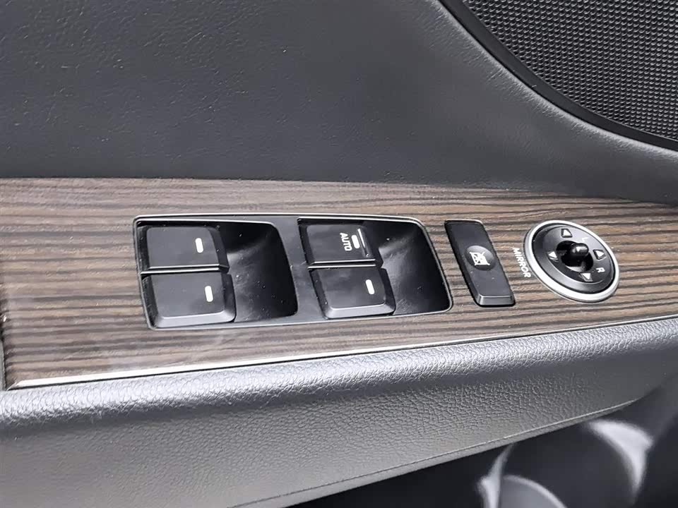 Hyundai Name picture