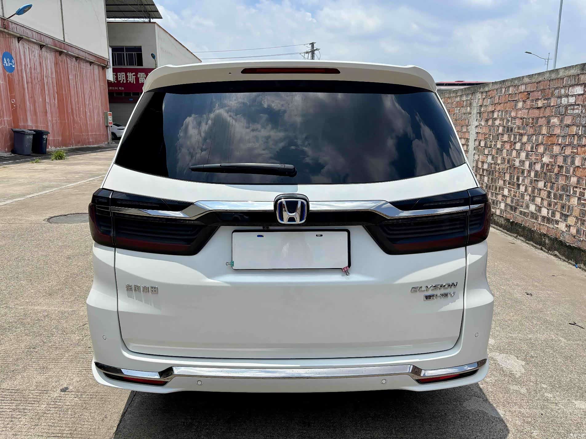 Honda Elysion, 2023 все фото