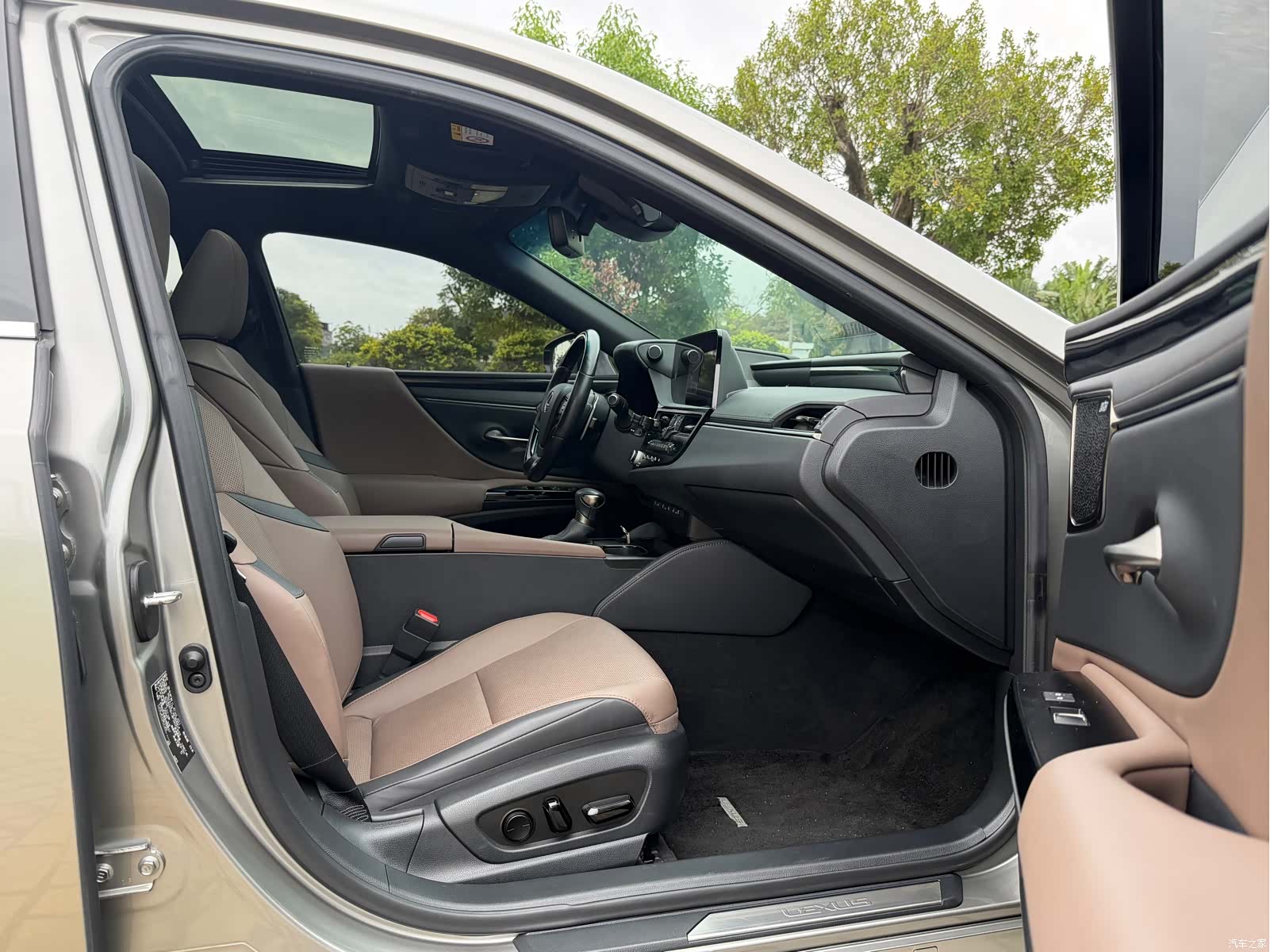 Lexus ES, 2023 6