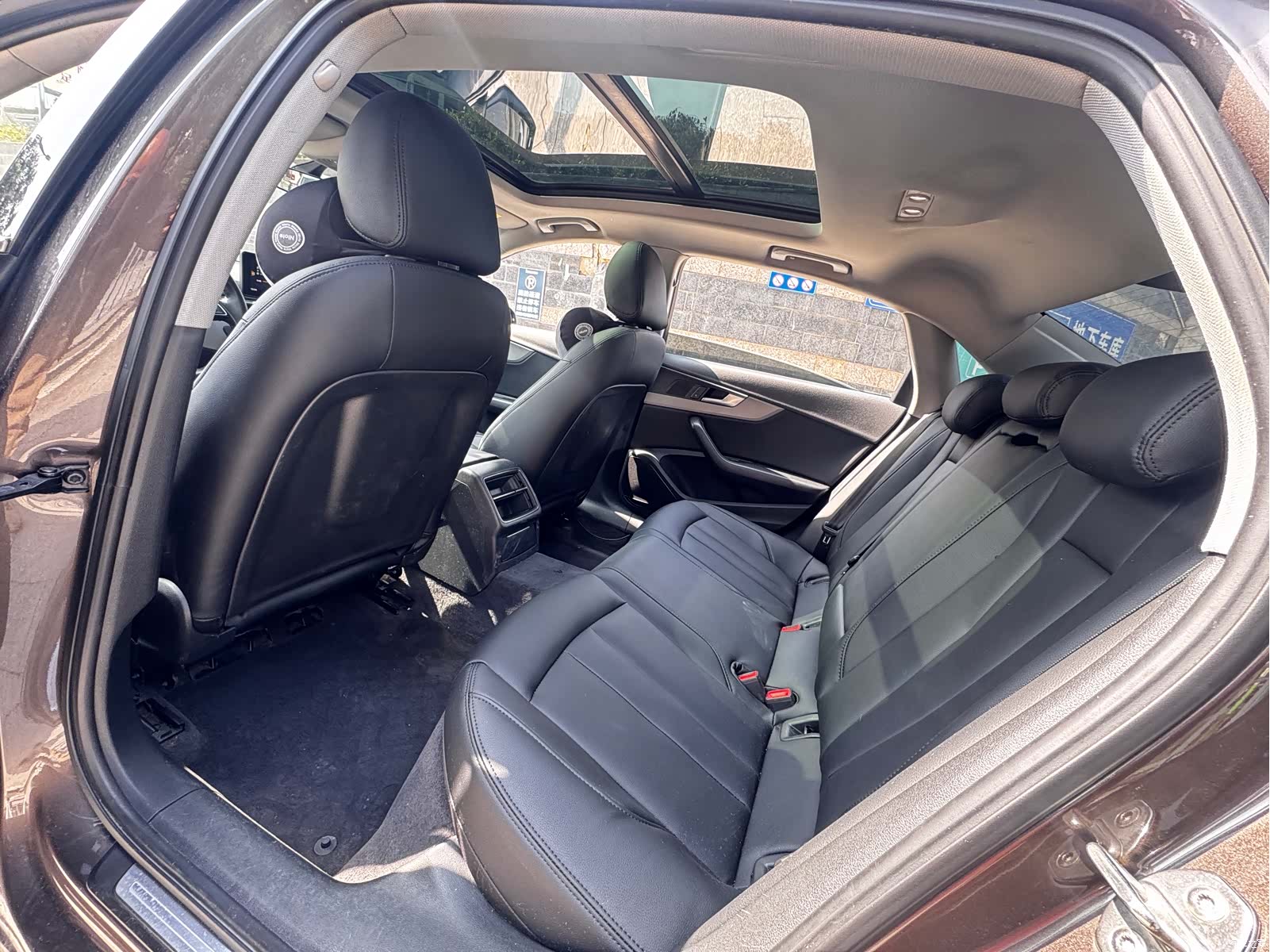 Audi A4L, 2019 8