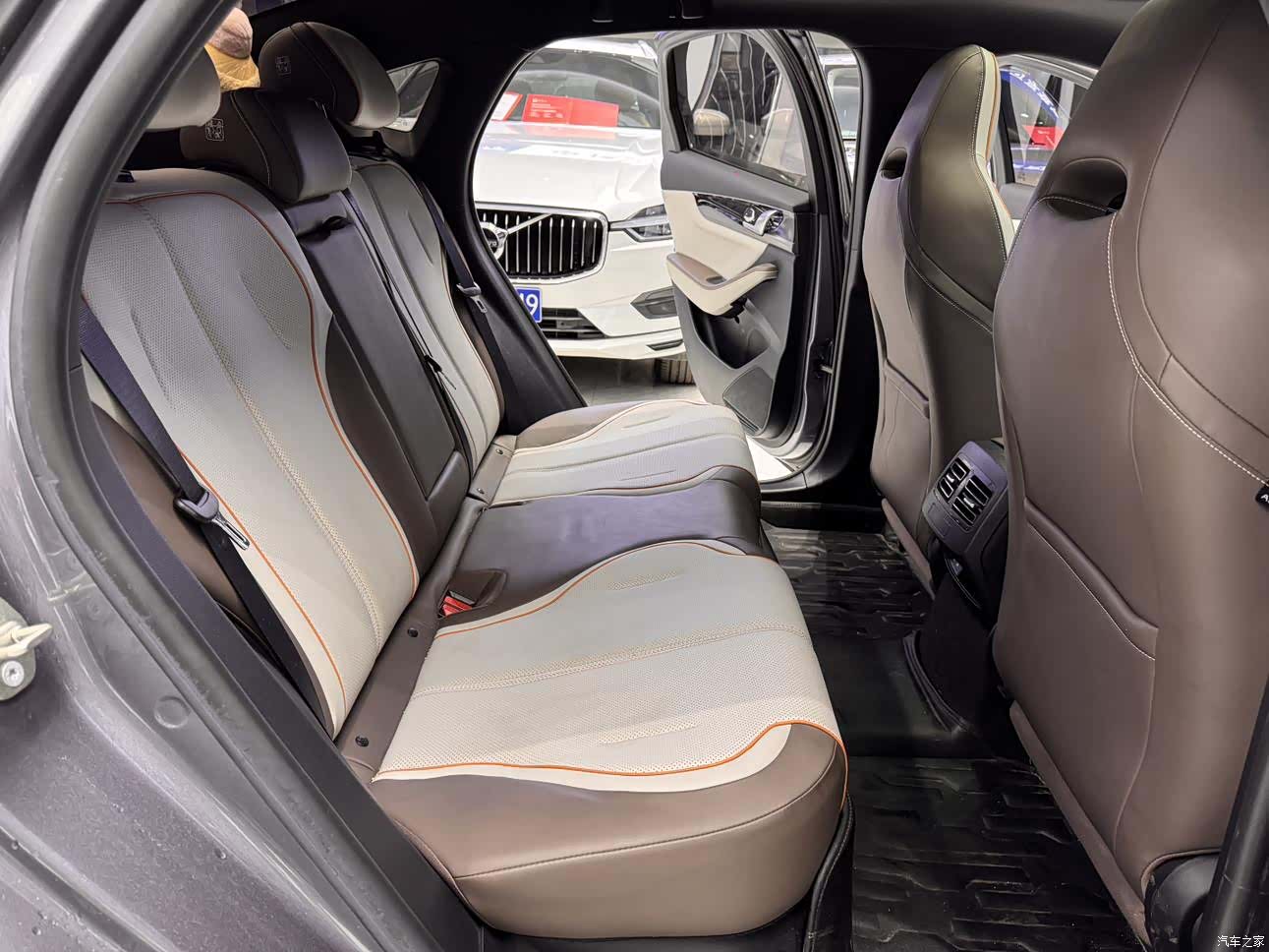 BYD Qin, 2023 13