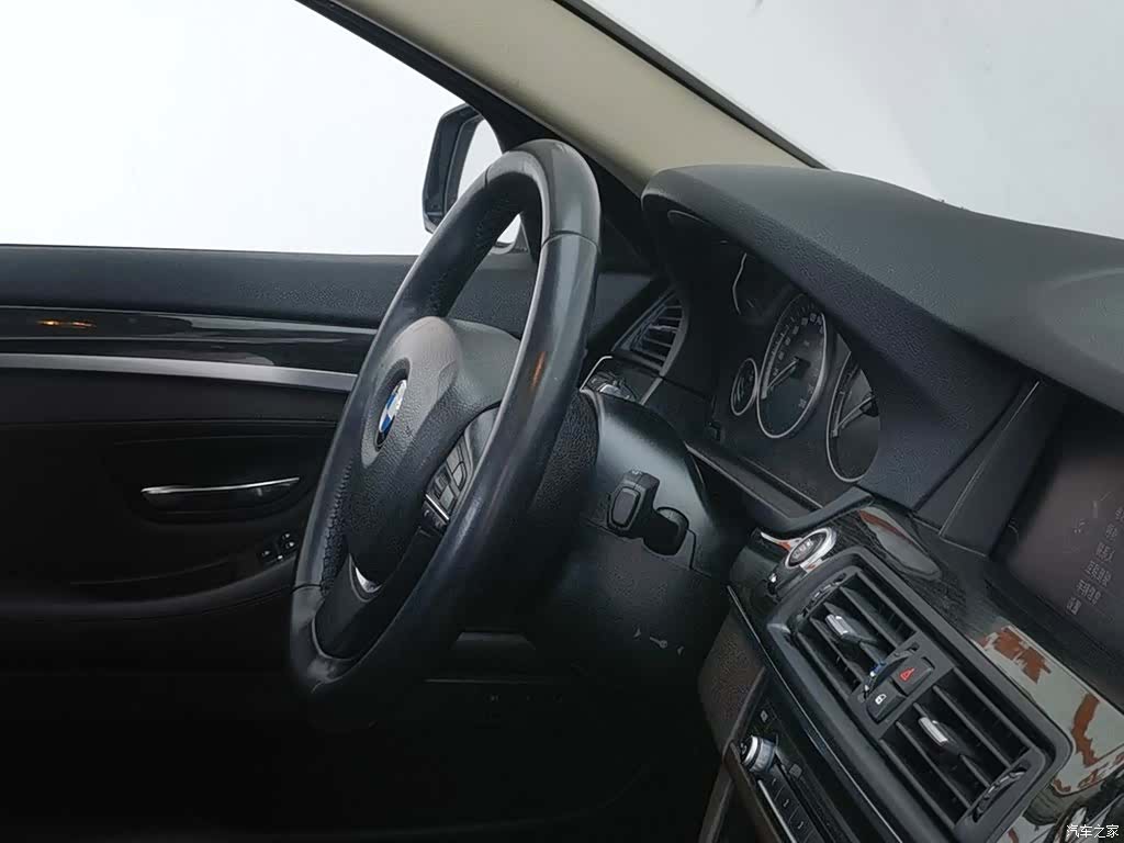 BMW 5 Series, 2015 22