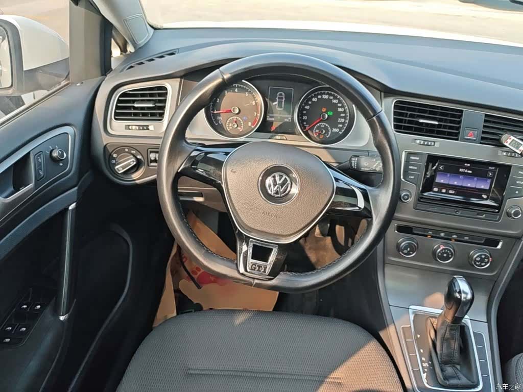 Volkswagen Golf, 2016 11