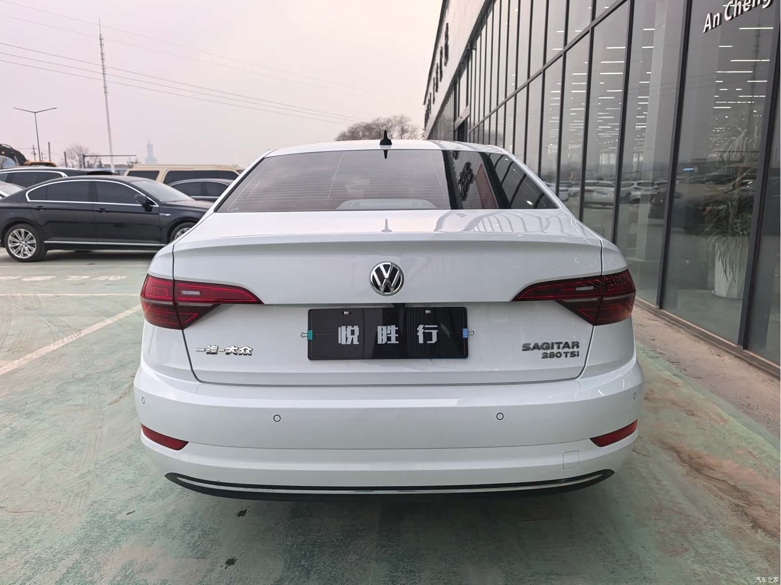 Volkswagen Sagitar, 2022 6