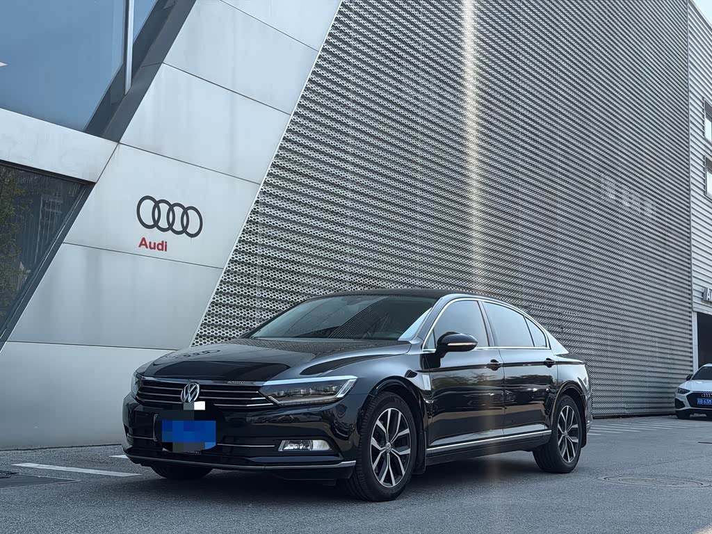 Volkswagen Magotan 2017 330TSI DSG Luxury