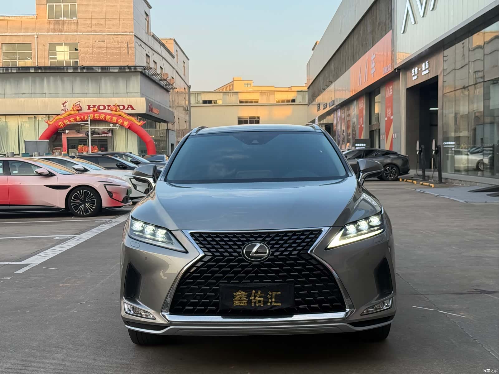 Lexus RX, 2022 3