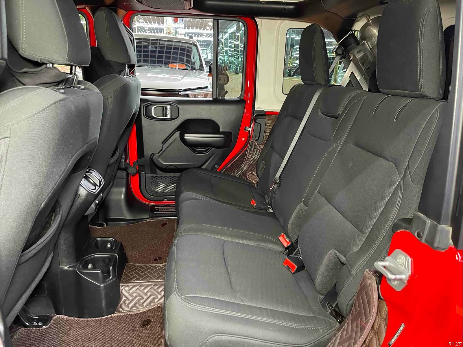 Jeep Wrangler, 2022 7