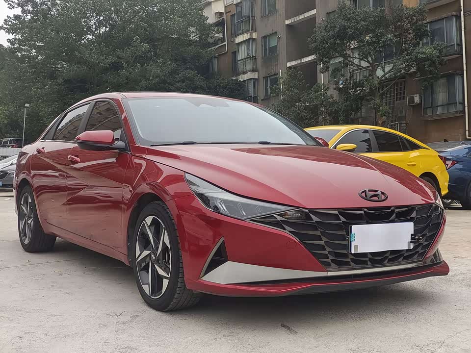 Hyundai Elantra