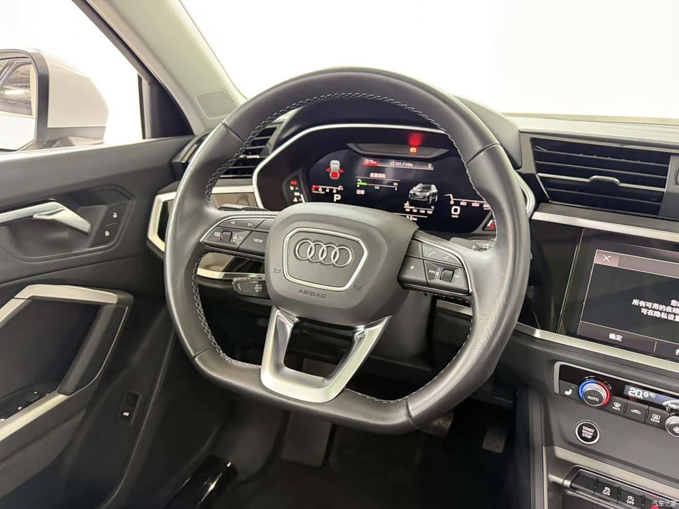 Audi Q3, 2022 13