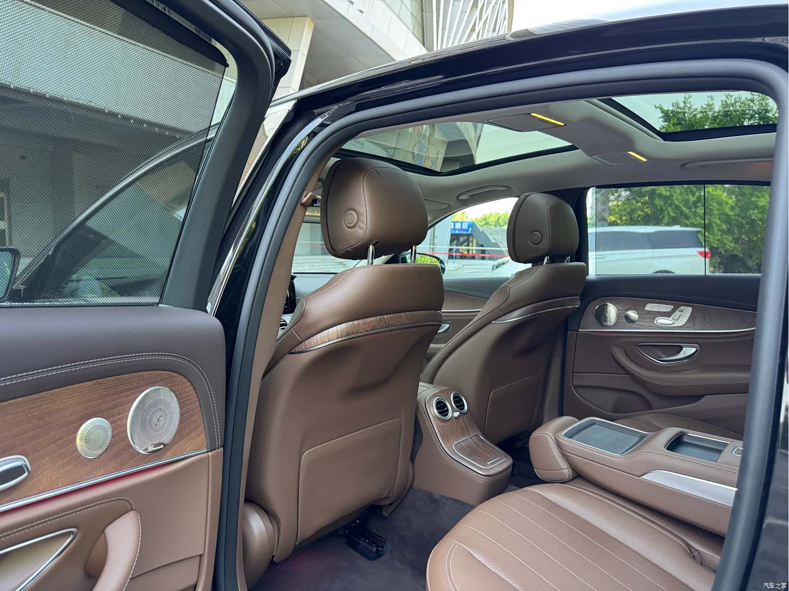 Mercedes-Benz E-Class, 2022 7