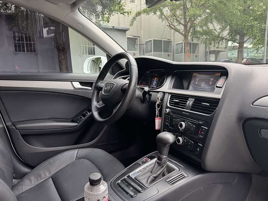Audi A4L 2013, фото 11