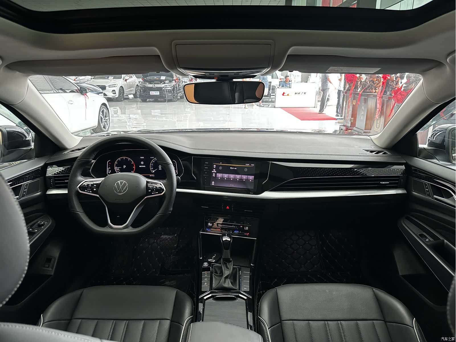 Volkswagen Passat, 2023 8