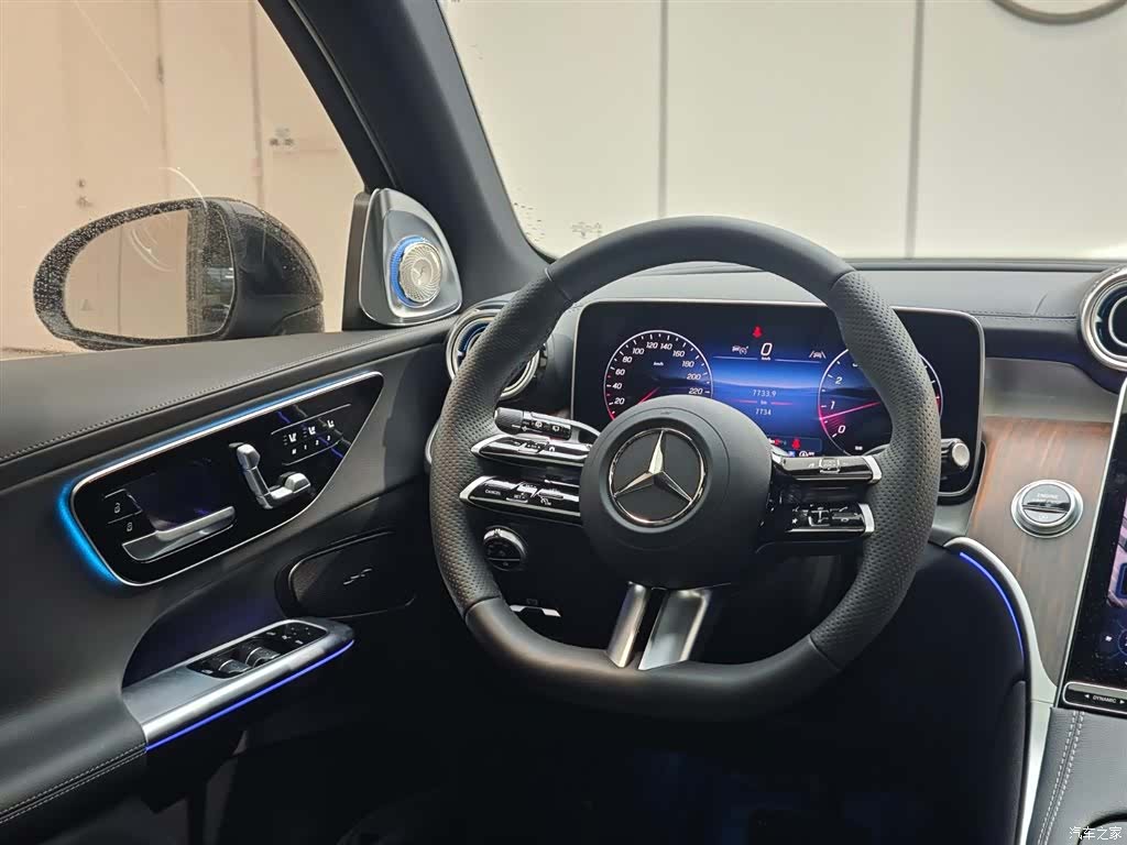 Mercedes-Benz GLC, 2025 9