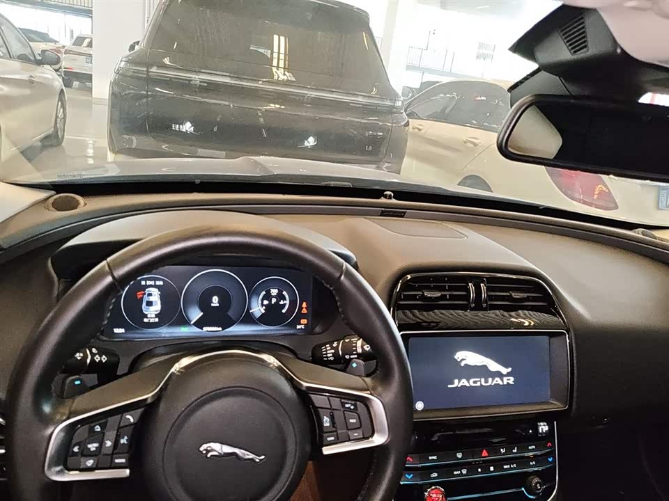 Jaguar XEL Jaguar XEL