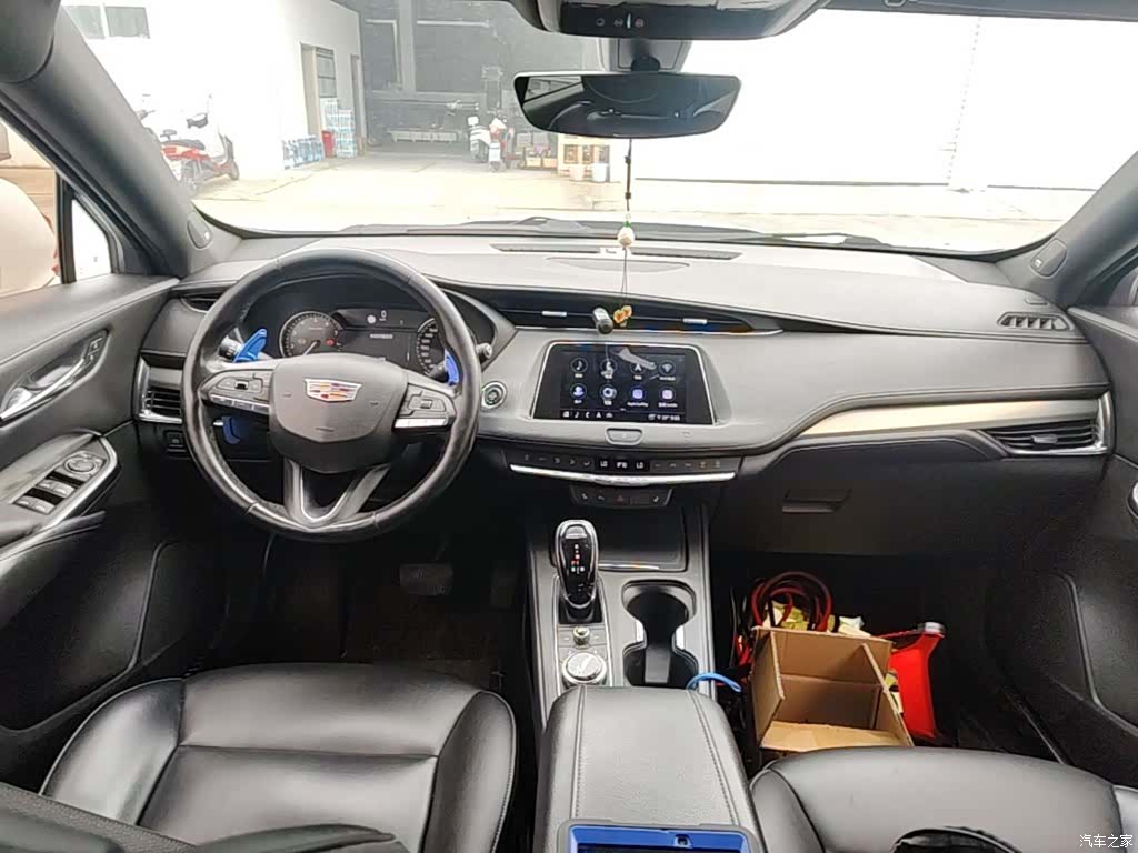 Cadillac XT4, 2020 10