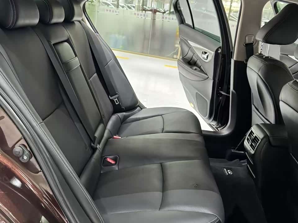 Infiniti Q50L Infiniti Q50L