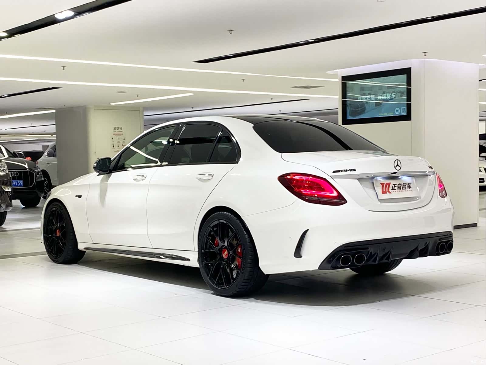 Mercedes-Benz C-Class, 2019 16