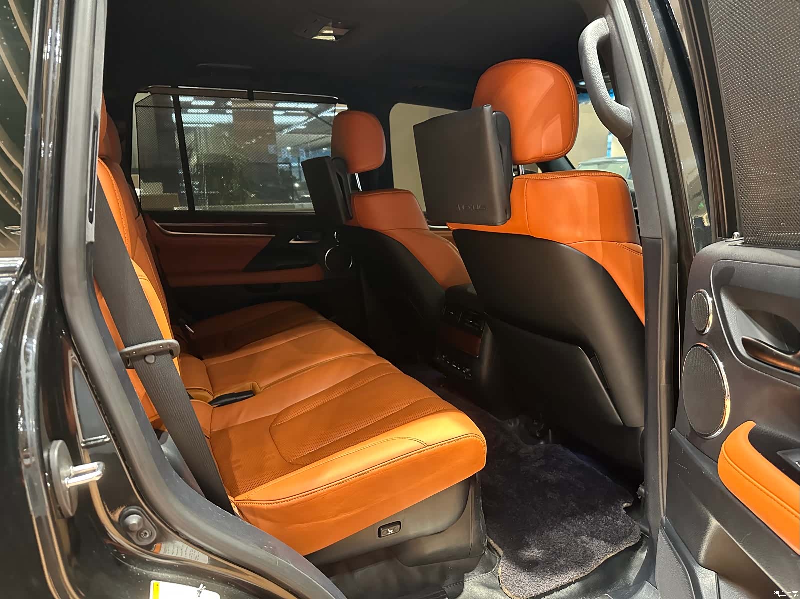 Lexus LX, 2018 11