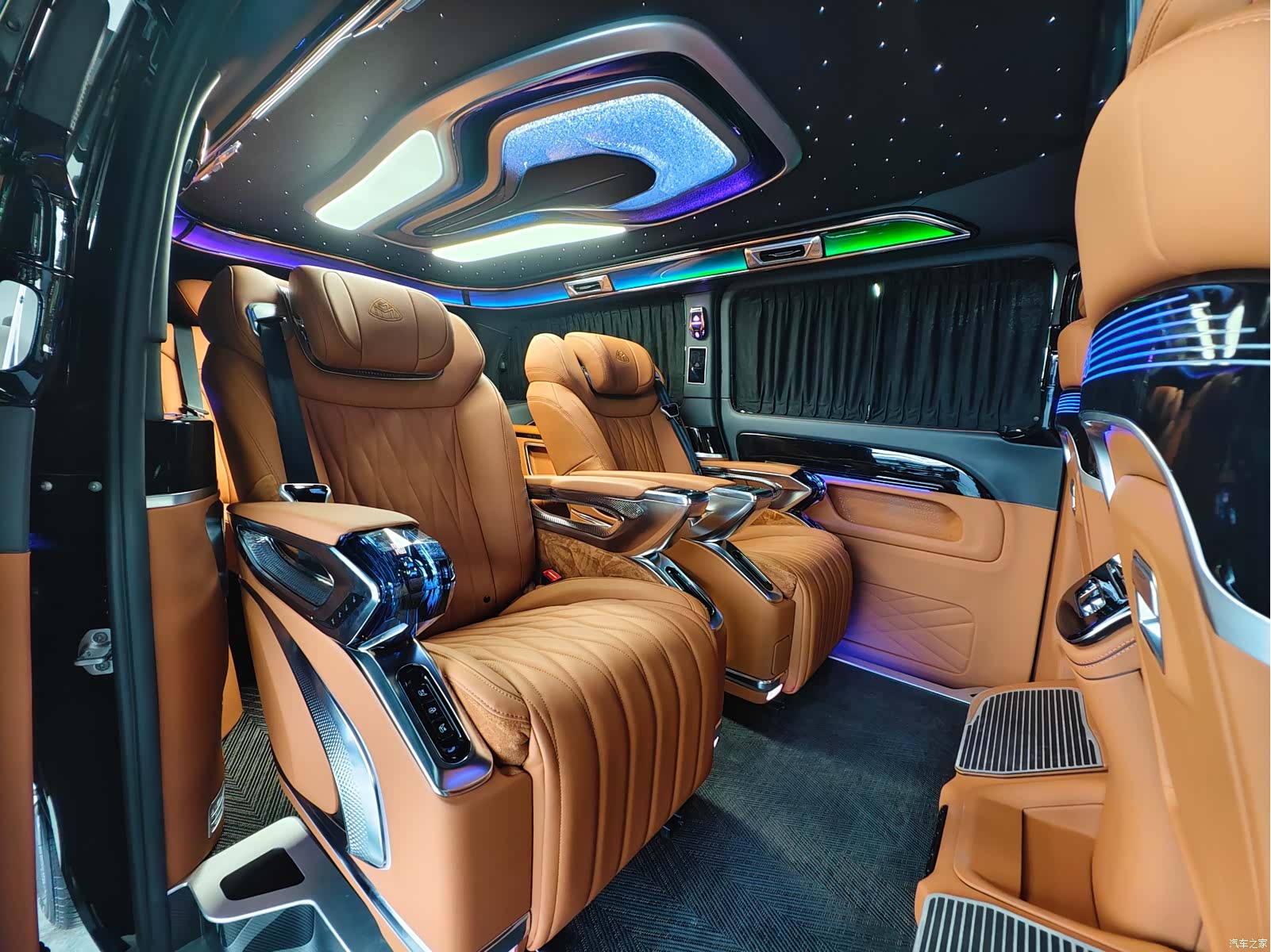 Mercedes-Benz 7, 2026 21