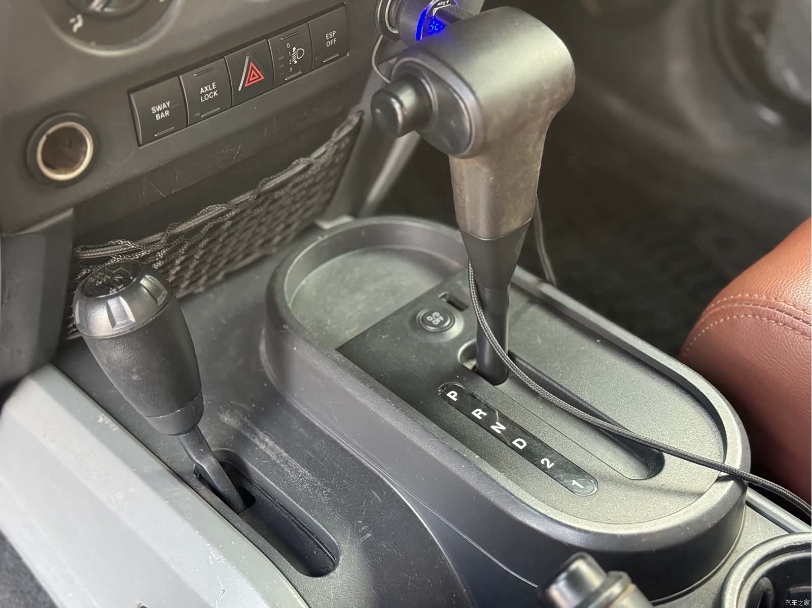 Jeep Wrangler, 2010 11