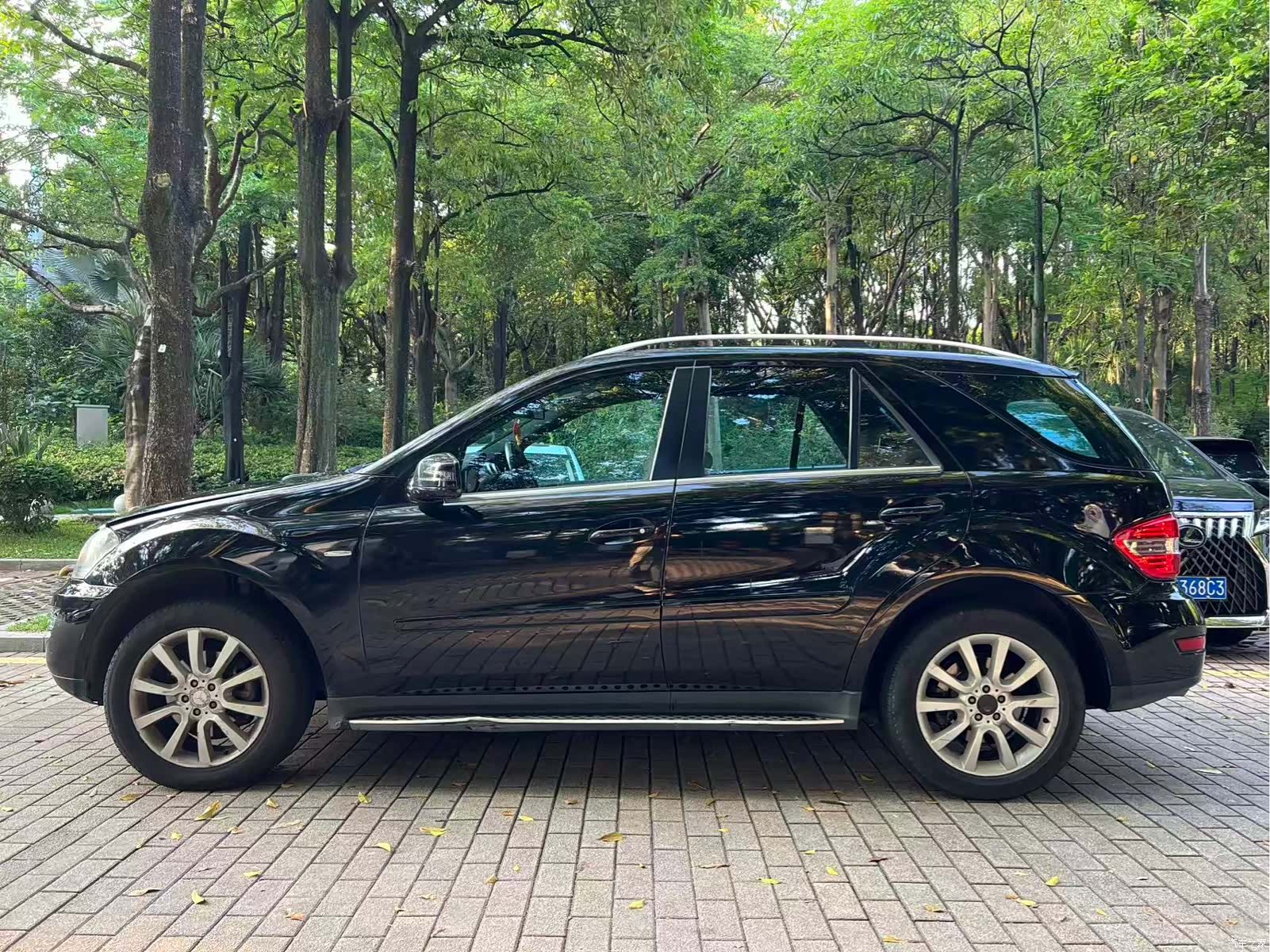 Mercedes-Benz M-Class, 2011 7