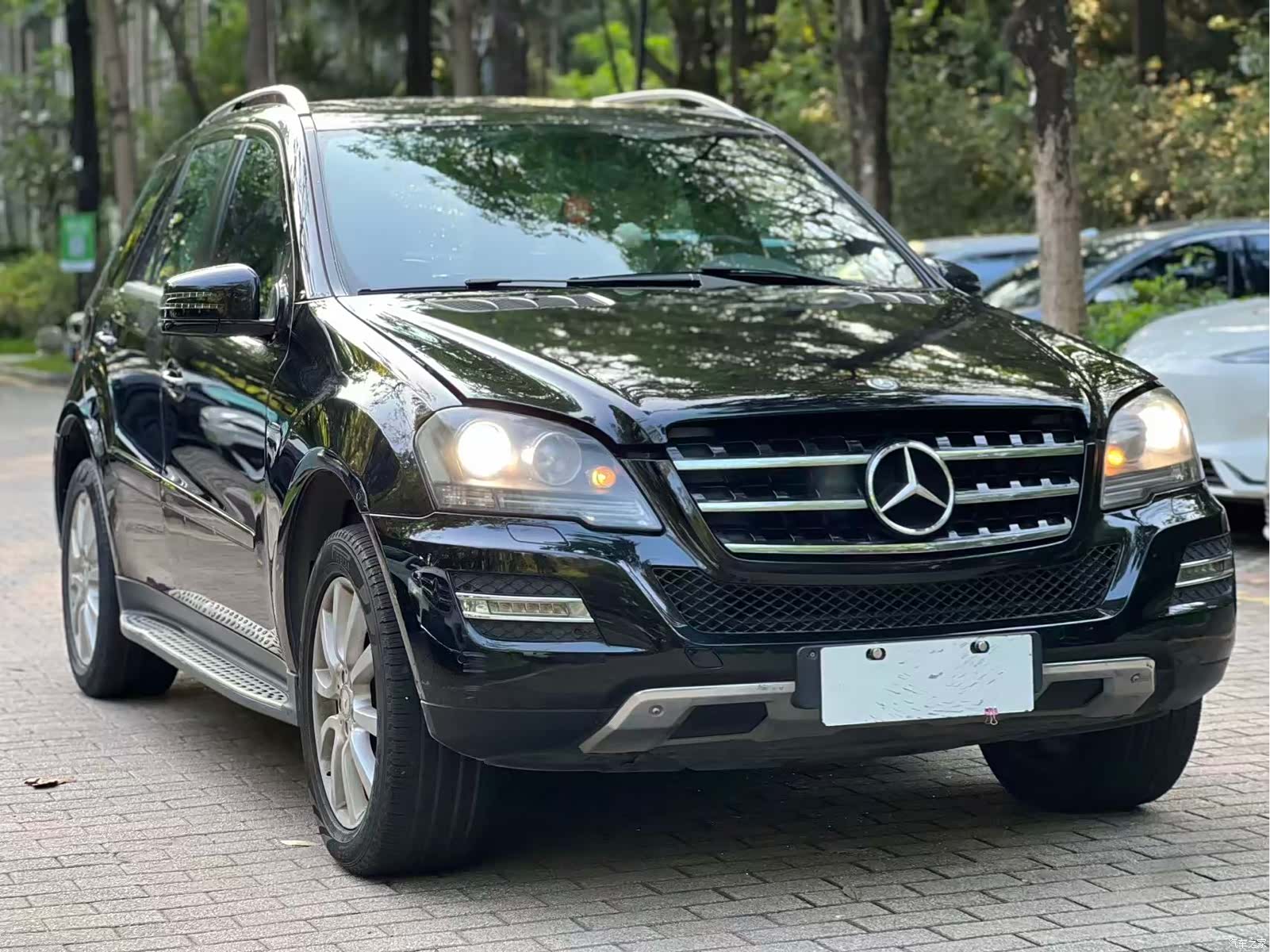 Mercedes-Benz M-Class, 2011 3