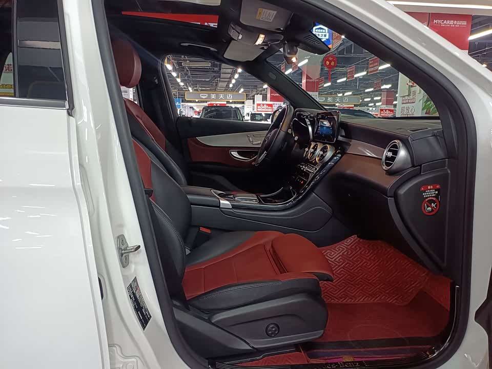 Mercedes-Benz GLC Mercedes-Benz GLC