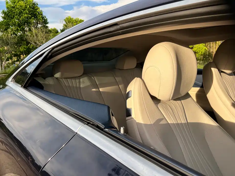 Mercedes-Benz E-class Mercedes-Benz E-class