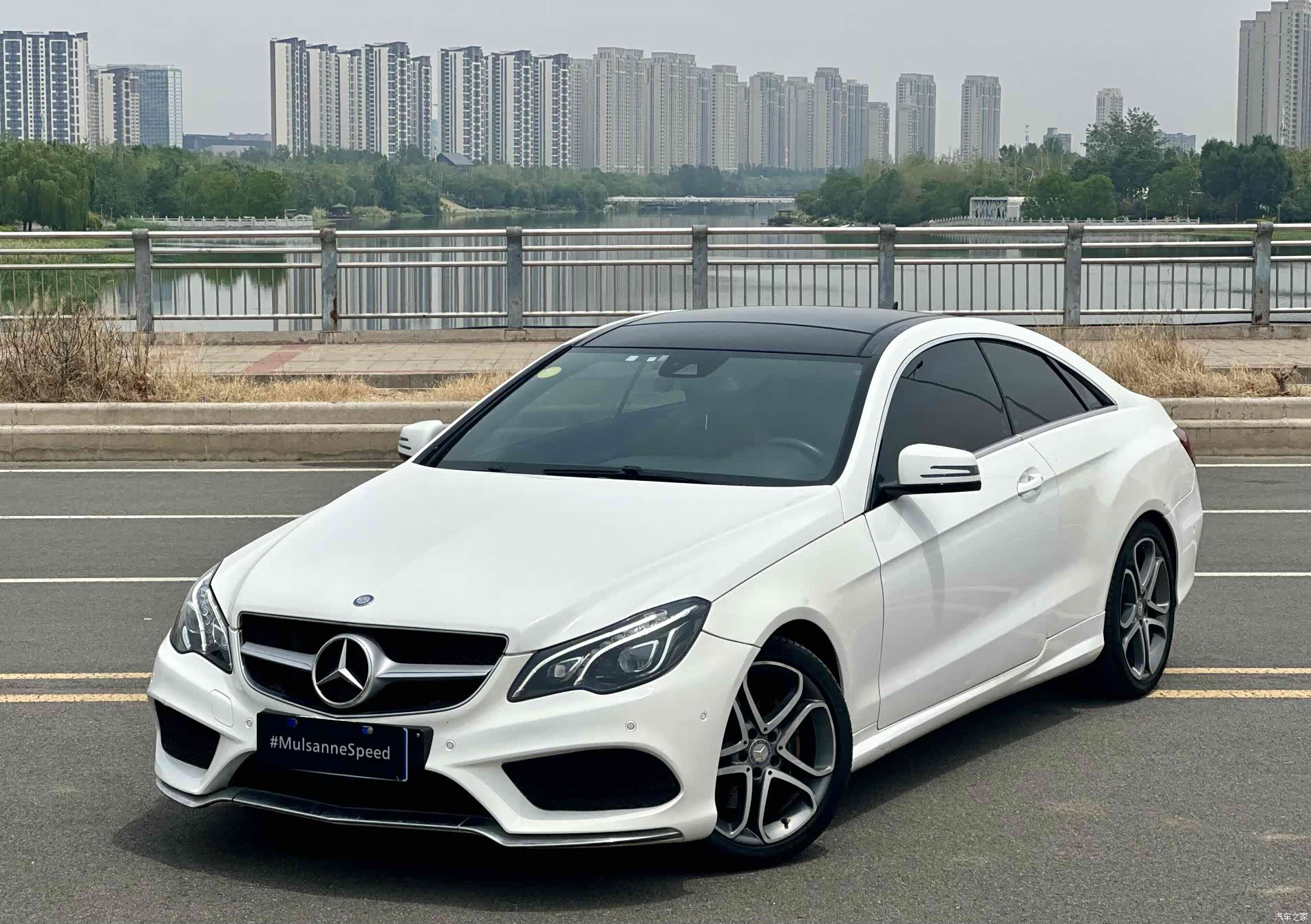 Mercedes-Benz E-Class, 2015 1