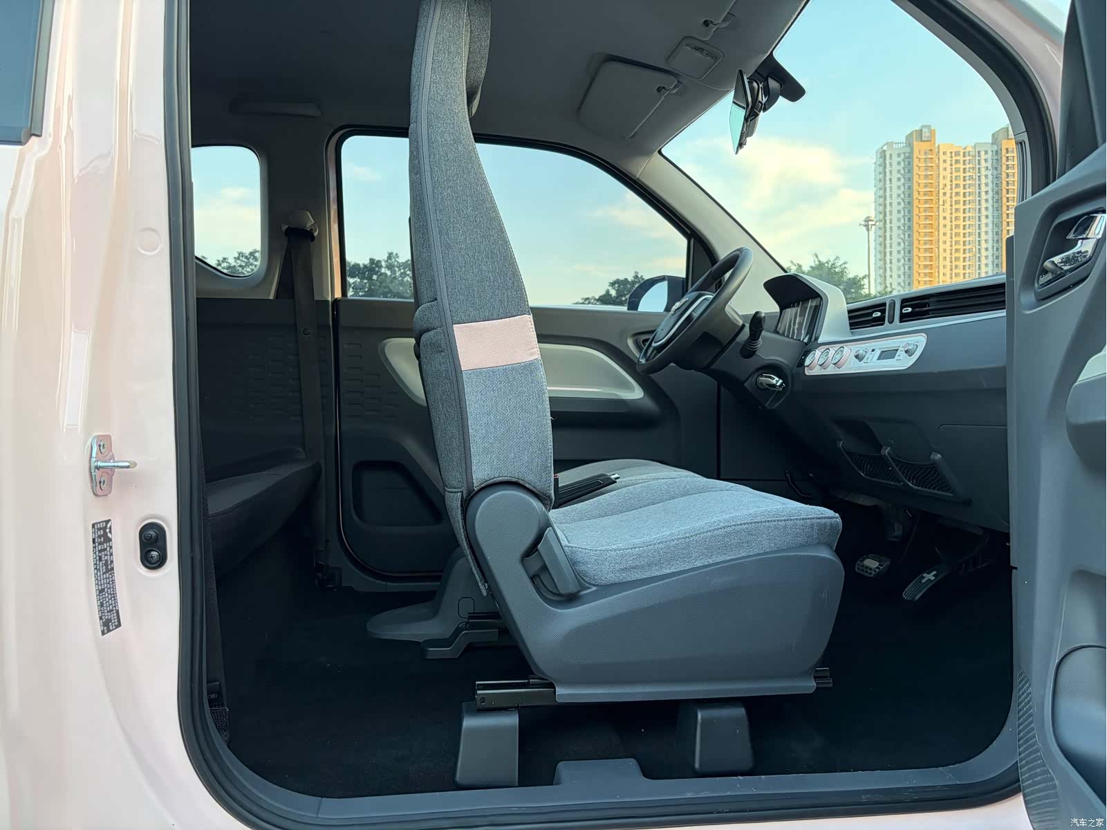 Wuling MINIEV, 2022 13