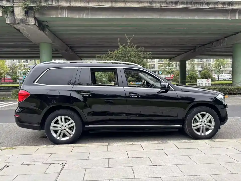 Mercedes-Benz GL grade