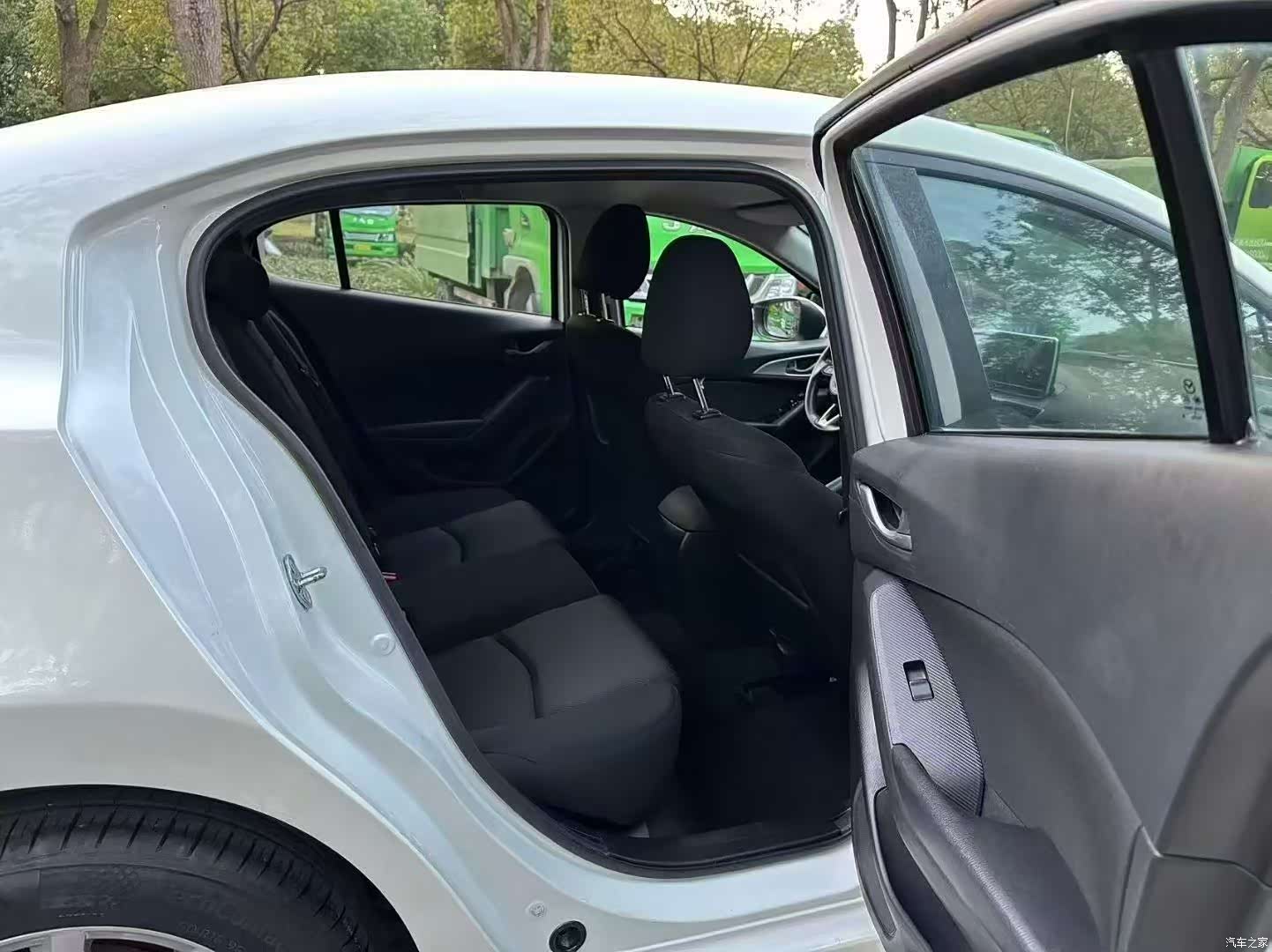 Mazda Mazda3, 2018 6
