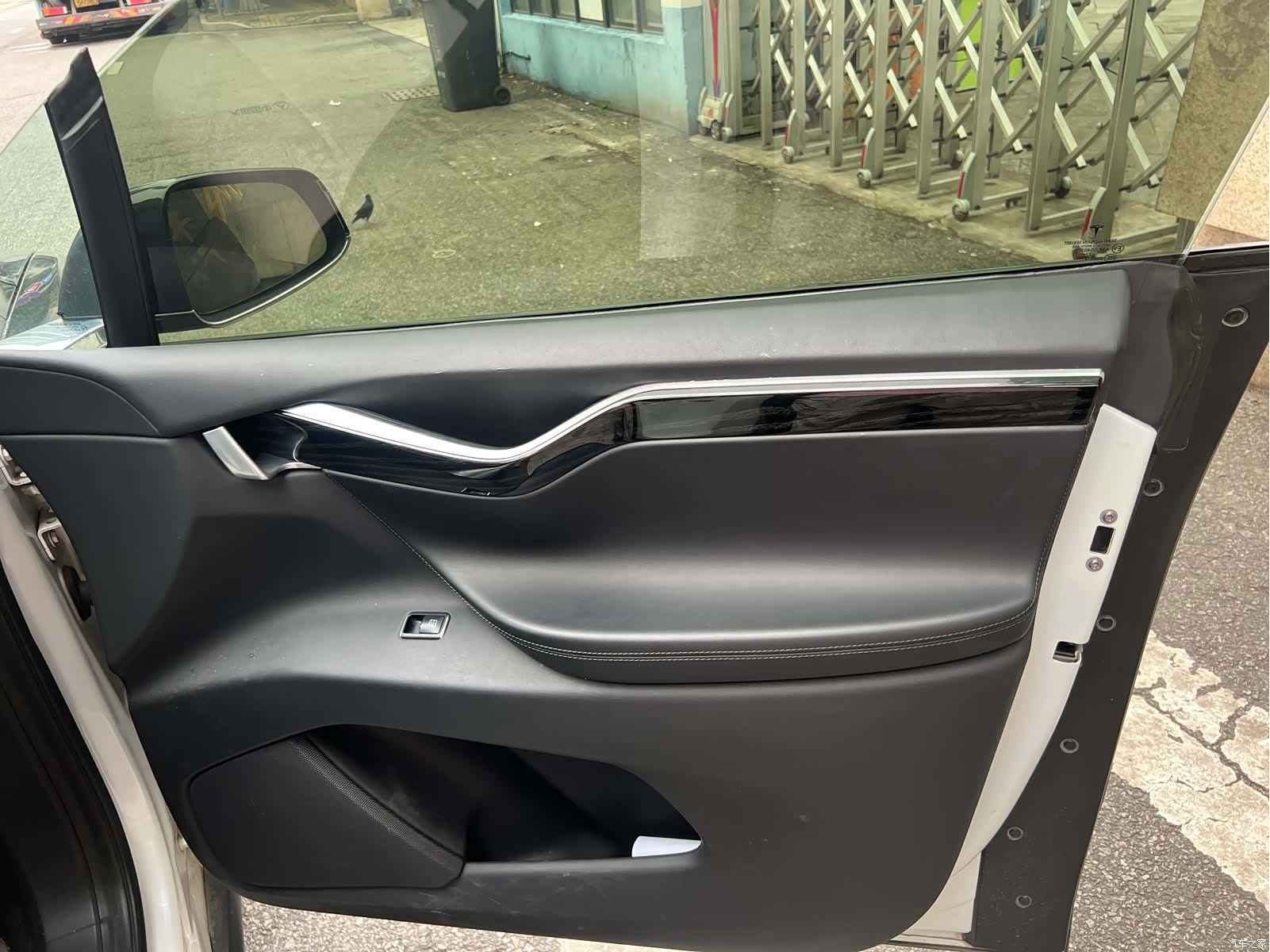 Tesla Model X, 2018 12