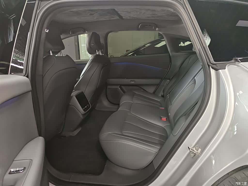 Xpeng P7, 2024 17