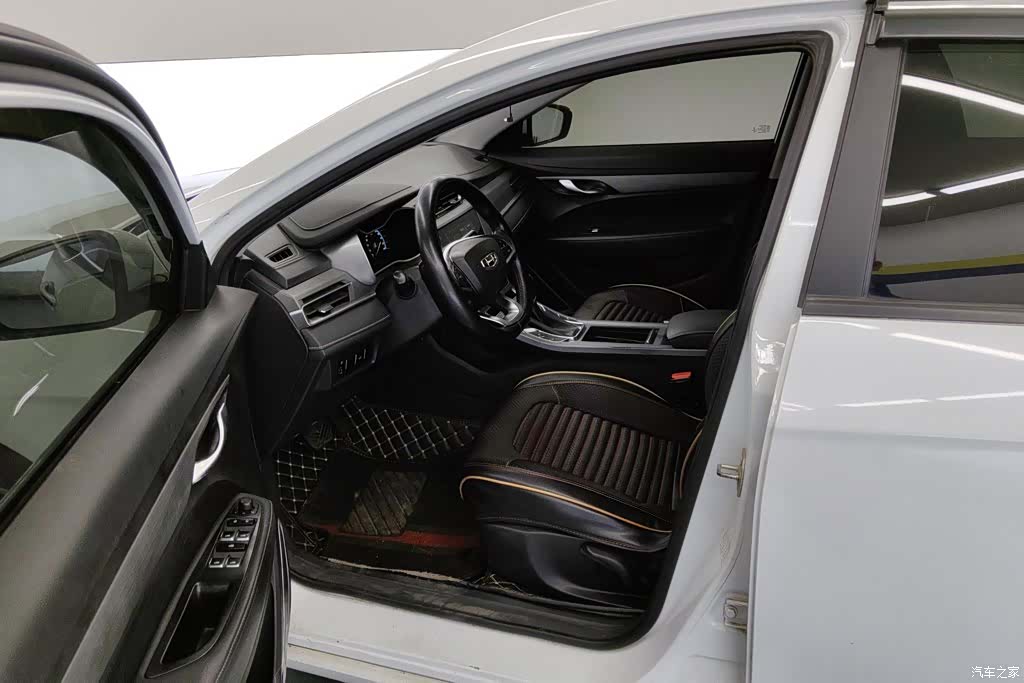 Geely Emgrand, 2021 9