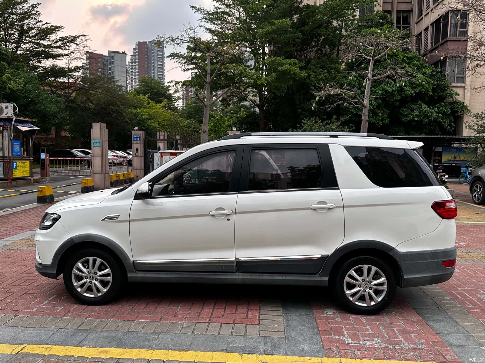 DongFeng 370, 2016 10