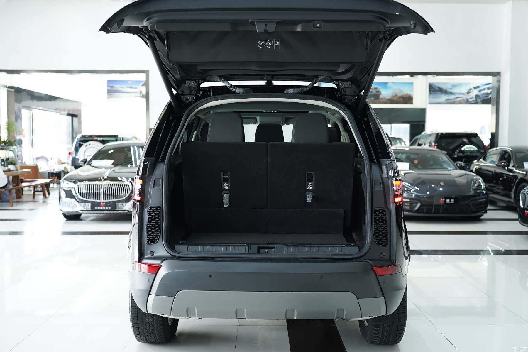Land Rover Discovery, 2019 13