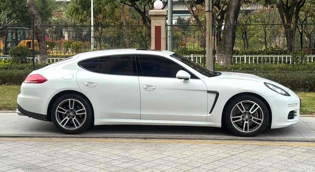 Porsche Panamera, 2014 7