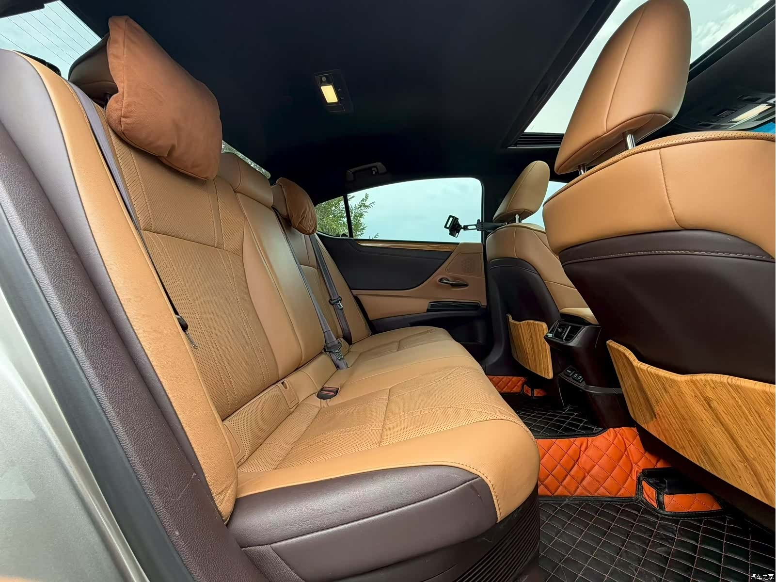 Lexus ES, 2019 6