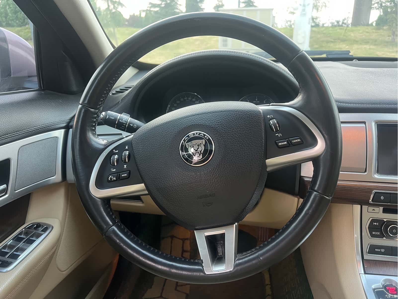 Jaguar XF, 2014 6
